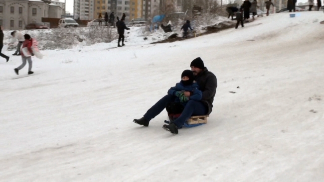 Kayserililer leğen ve bidonla karın tadını çıkardı